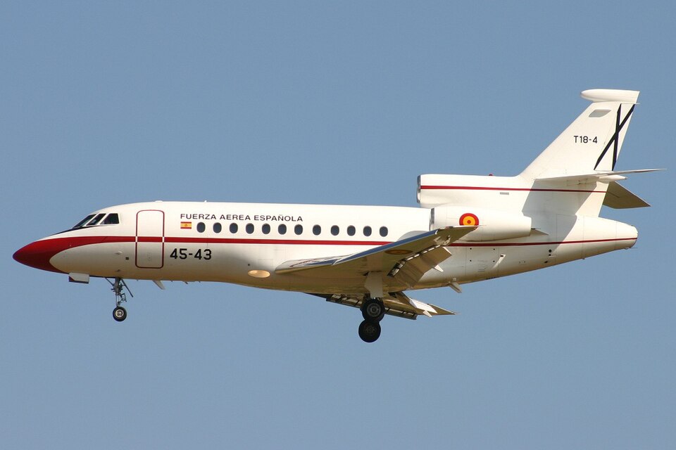 Falcon 900LX